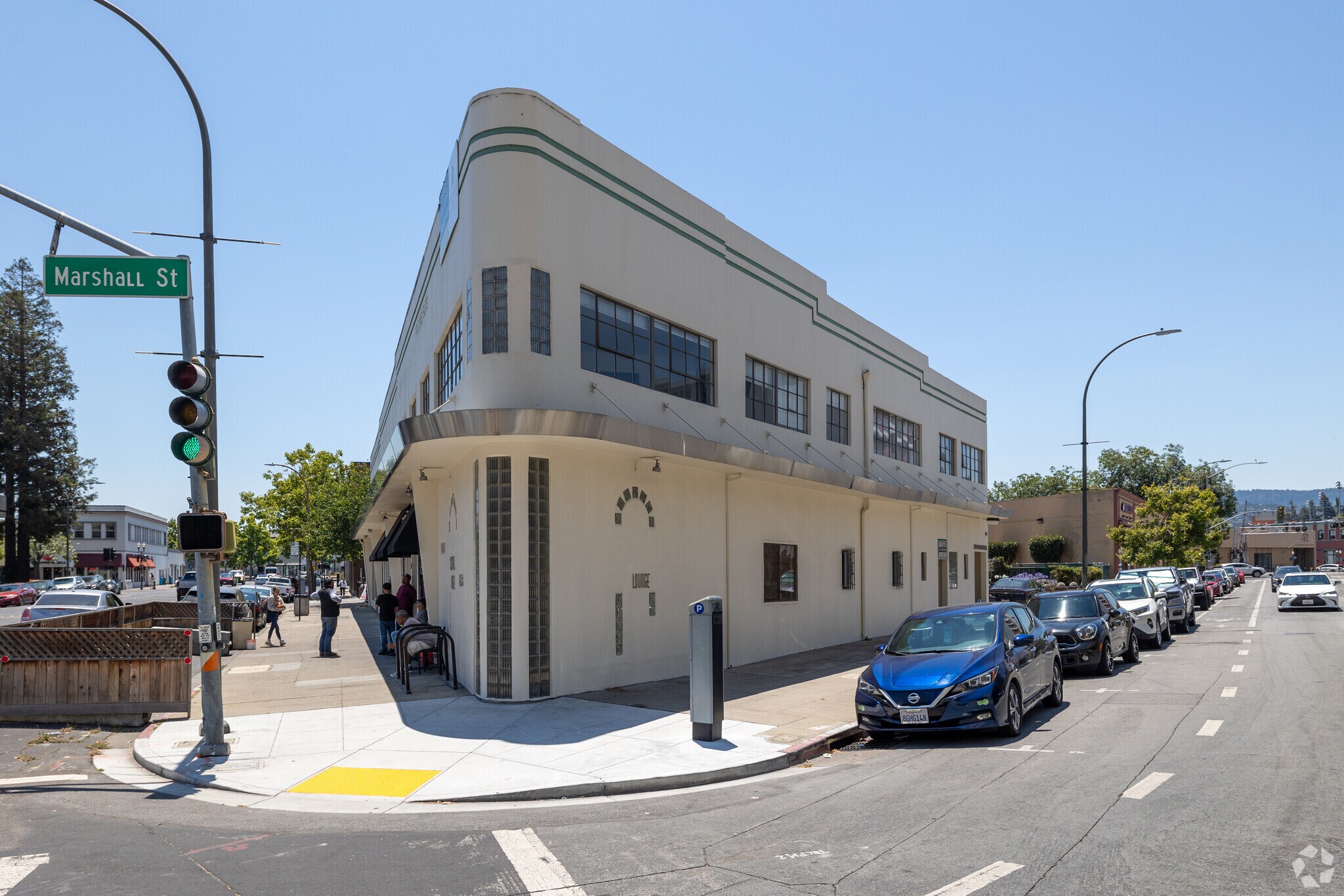 700-710 Winslow St, Redwood City, CA à louer Photo principale- Image 1 de 12