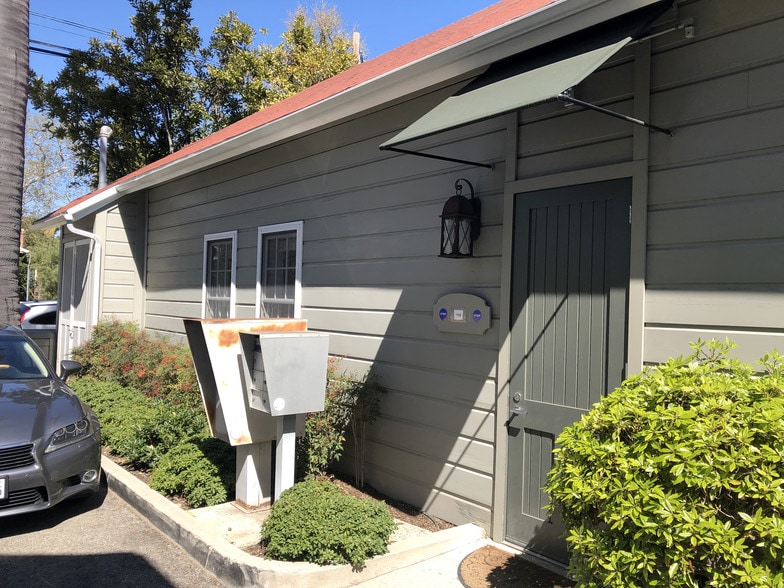 115-117 W Micheltorena St, Santa Barbara, CA à louer - Autre - Image 3 de 14