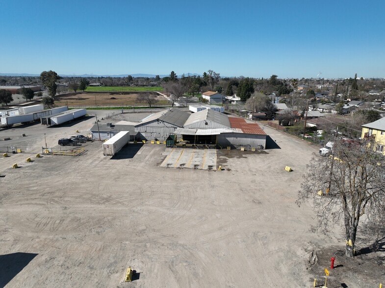 2402 S California St, Stockton, CA for sale - Building Photo - Image 2 of 4