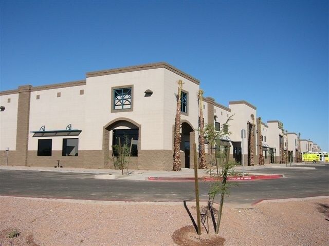 2942 N Greenfield Rd, Mesa, AZ à louer - Photo du bâtiment - Image 2 de 19