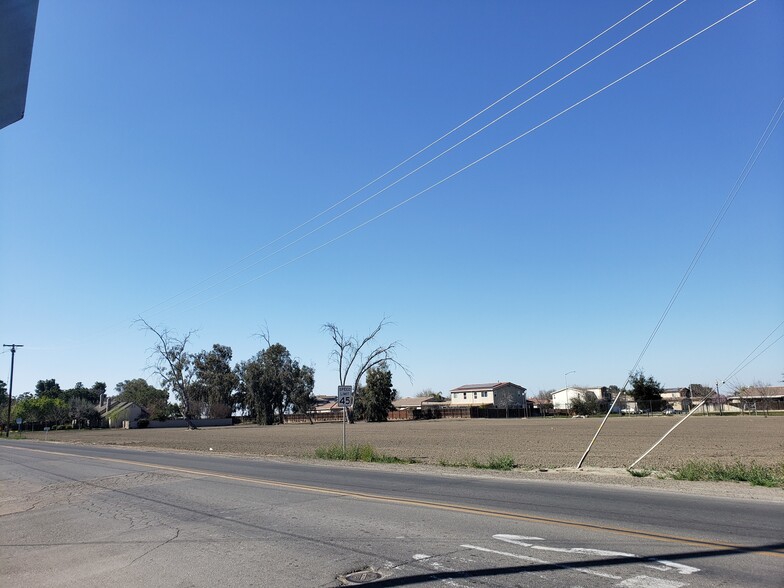 Dairy Ave, Corcoran, CA for sale - Primary Photo - Image 1 of 1