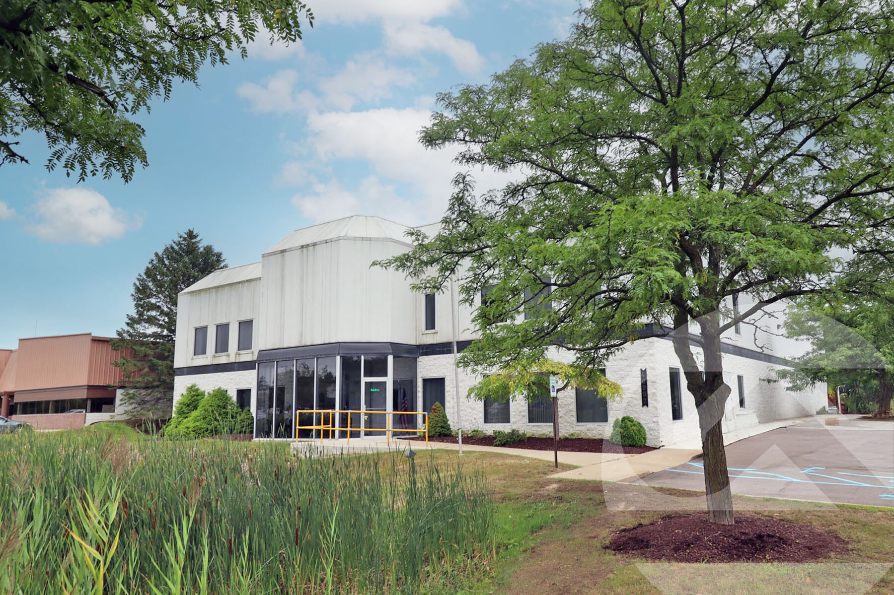 46992 Liberty Dr, Wixom, MI à vendre Photo principale- Image 1 de 1