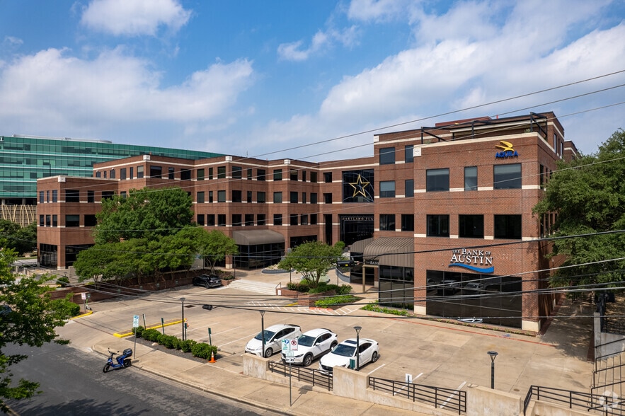 1717 W 6th St, Austin, TX for lease - Building Photo - Image 1 of 64