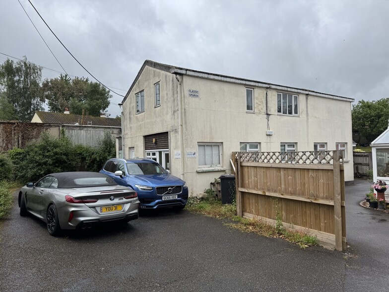 1 Churchill Close, Kenton for lease - Building Photo - Image 2 of 2