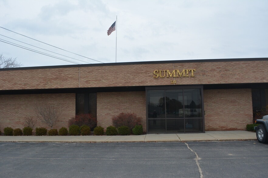 1313 Mission, Mount Pleasant, MI for lease - Primary Photo - Image 1 of 16