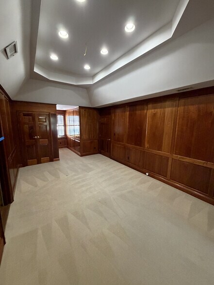 1818 E Main St, Easley, SC à louer - Photo du bâtiment - Image 3 de 12