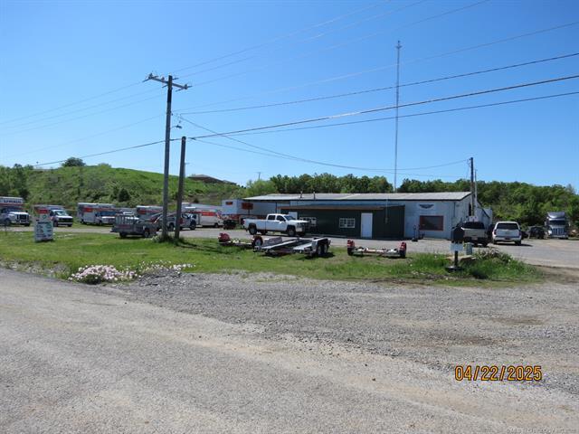 Plus de détails pour 1651 Westside Rd, Mcalester, OK - Industriel à vendre