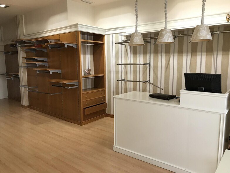 Calle Cabrera, 1, Córdoba, Córdoba à louer - Photo du bâtiment - Image 2 de 6