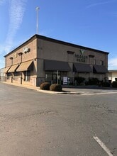 515 Noble Ave, Farmersville, CA for lease Building Photo- Image 2 of 6