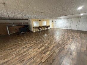 2544 Elm St, Dallas, TX for lease Interior Photo- Image 1 of 8