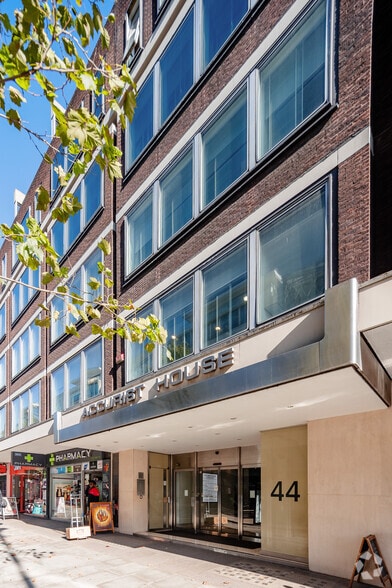 38-52 Baker St, London for lease - Building Photo - Image 3 of 6