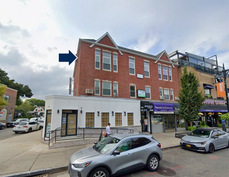 4018 Bell Blvd, Bayside, NY for lease - Primary Photo - Image 1 of 7