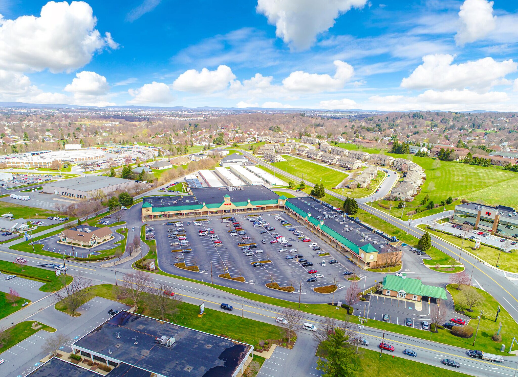1605-1651 Manheim Pike, Lancaster, PA for lease Building Photo- Image 1 of 2