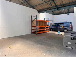 10 Allens Ln, Poole for lease Interior Photo- Image 1 of 6