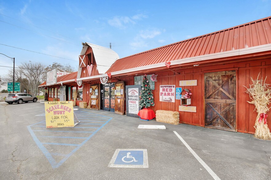 502 W 6th St, Beaumont, CA à vendre - Photo du bâtiment - Image 3 de 37