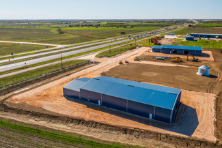 Plus de détails pour 7300 IH 10 West, Seguin, TX - Industriel à vendre