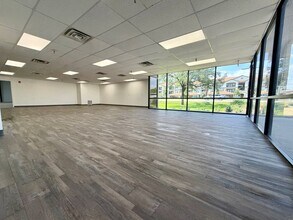 1114 W Harris Rd, Arlington, TX à louer Photo intérieure- Image 1 de 2