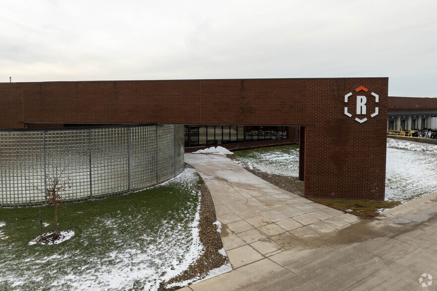 1793 Enterprise Pky, Twinsburg, OH for lease - Building Photo - Image 3 of 5