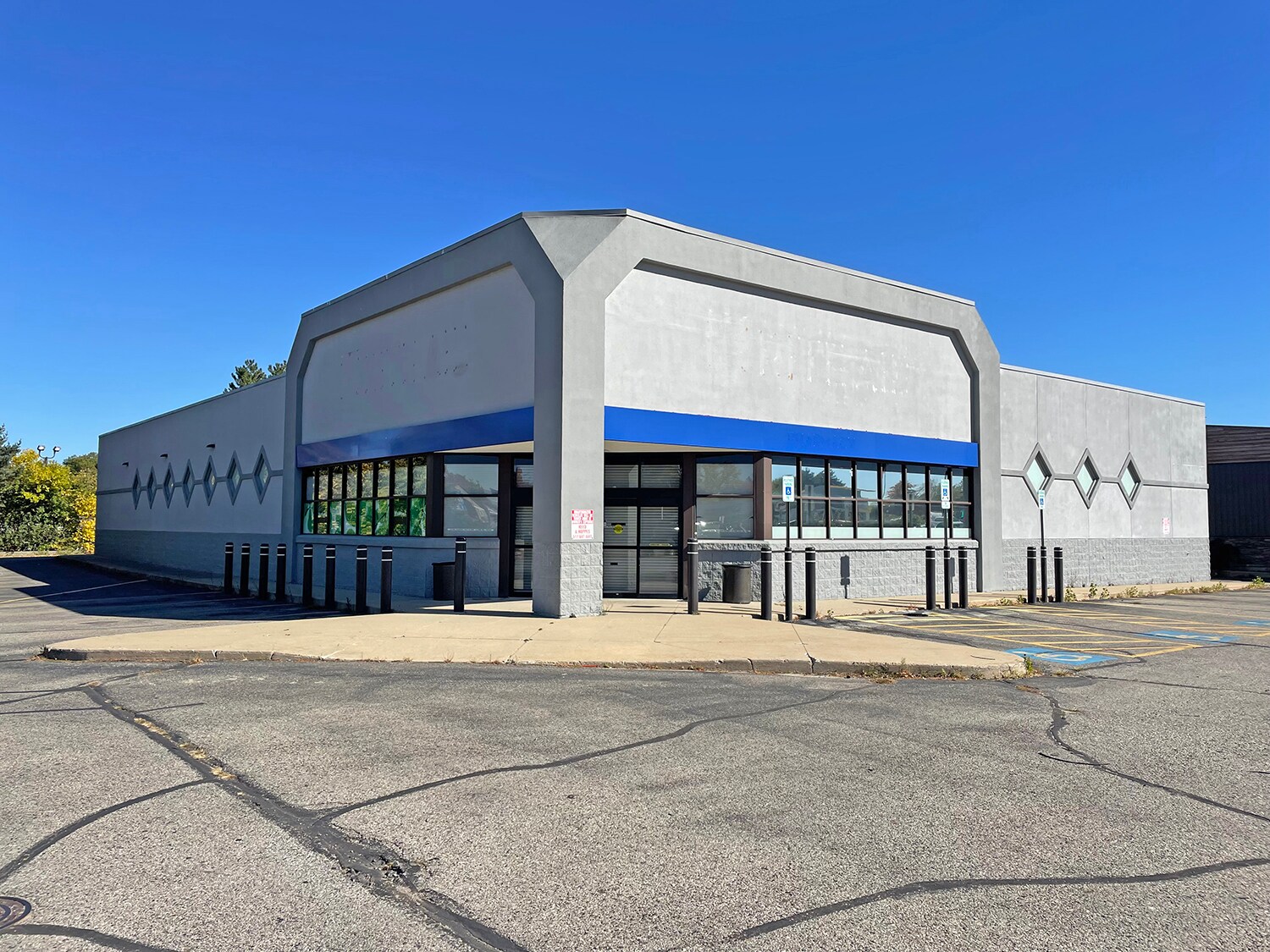 1339 E Grand River Ave, Portland, MI à louer Photo du bâtiment- Image 1 de 4