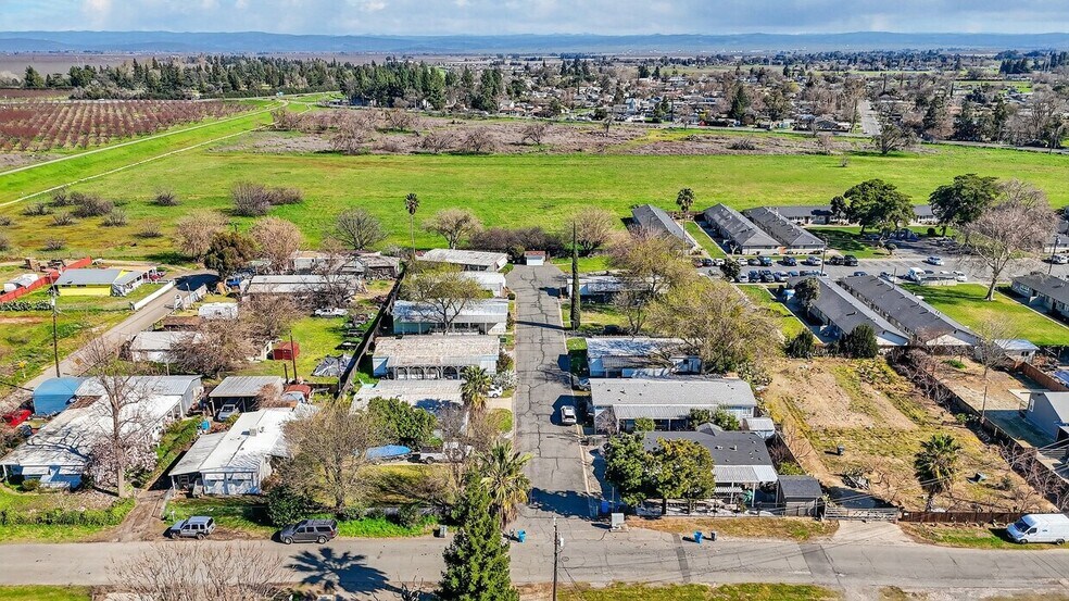 6105 Alpine Way, Marysville, CA à vendre - Photo du bâtiment - Image 2 de 17