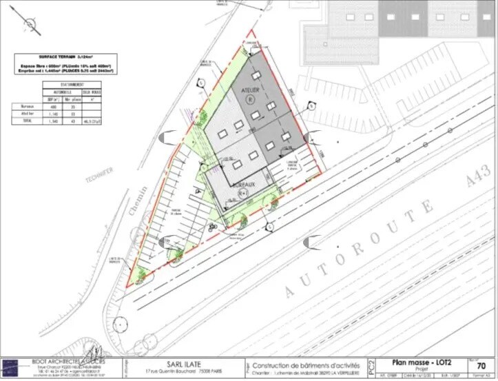 Local d'activités dans La Verpillière à vendre - Photo du bâtiment - Image 2 de 8