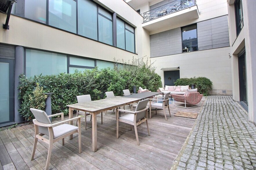31 Rue Faidherbe, Paris for lease - Building Photo - Image 1 of 6