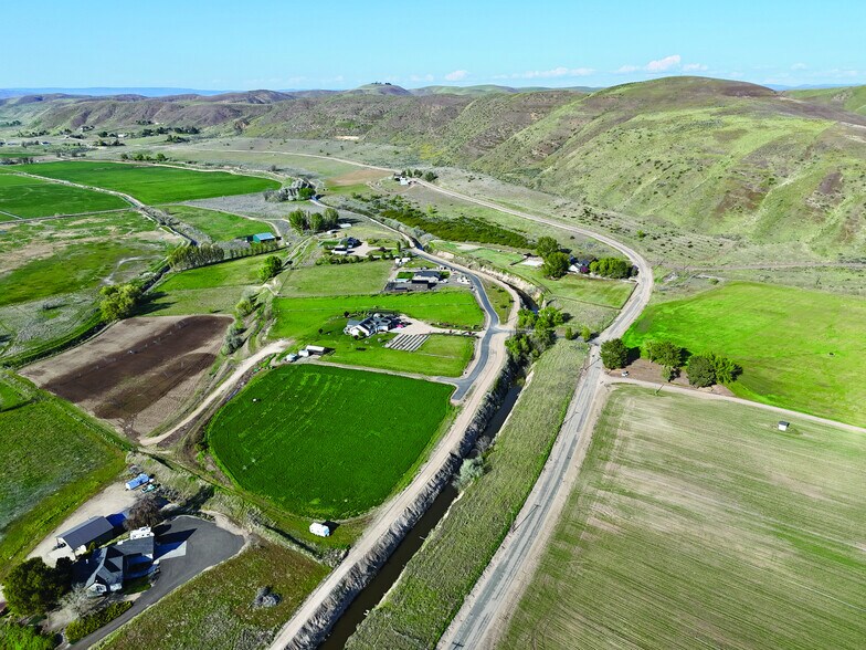 11483 Hill Road, Payette, ID for sale - Primary Photo - Image 1 of 8