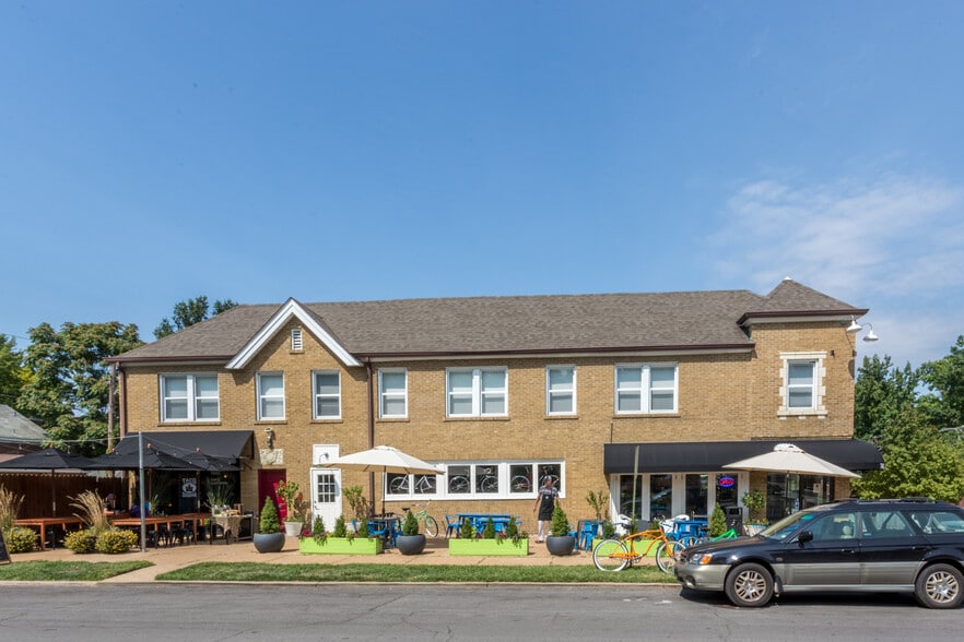 407 Jackson Ave, University City, MO for lease - Building Photo - Image 2 of 5