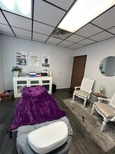 4815 W Russell Rd, Las Vegas, NV for lease Interior Photo- Image 2 of 2