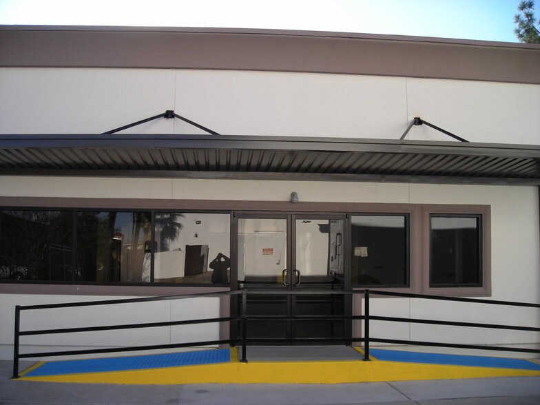 10019 Main St, Houston, TX à louer - Photo du bâtiment - Image 2 de 8