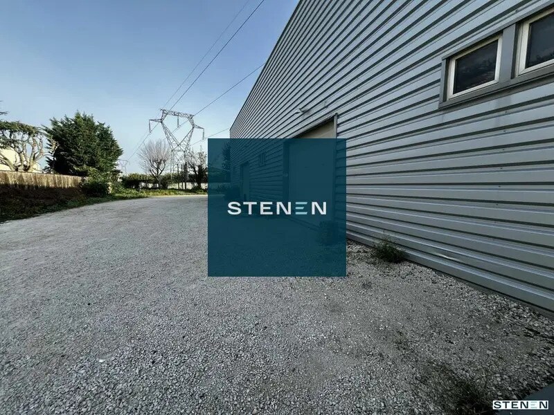 Flex in Avignon for sale Building Photo- Image 1 of 8