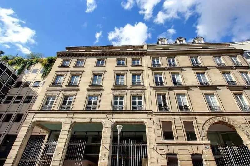 Office in Paris for sale Building Photo- Image 1 of 15