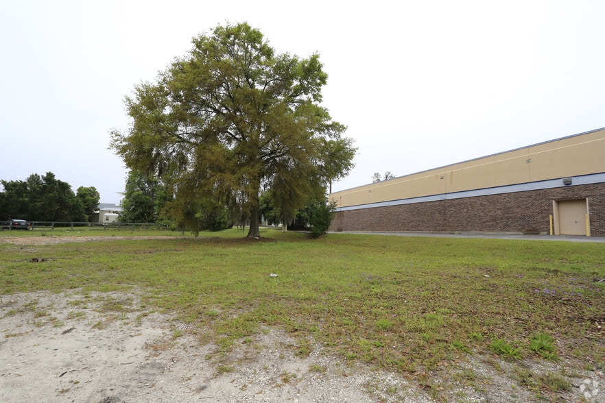 411 S Main St, Hinesville, GA for sale - Building Photo - Image 2 of 4