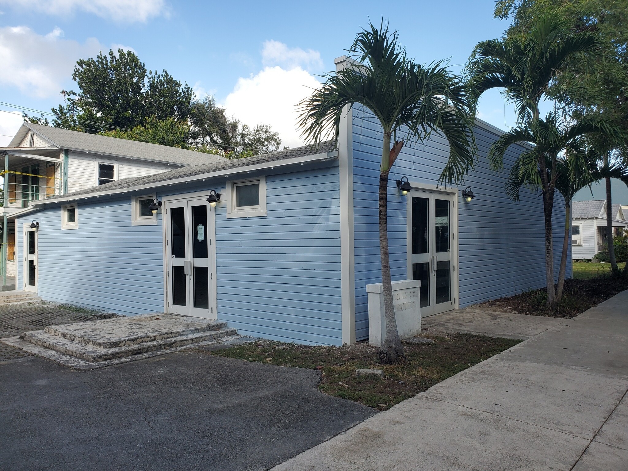 119 Grand Ave, Miami, FL à vendre Photo principale- Image 1 de 9