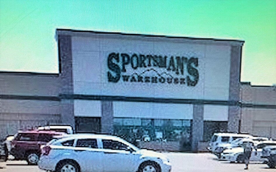 3505 E Lincoln Hwy, Cheyenne, WY for lease - Building Photo - Image 1 of 5