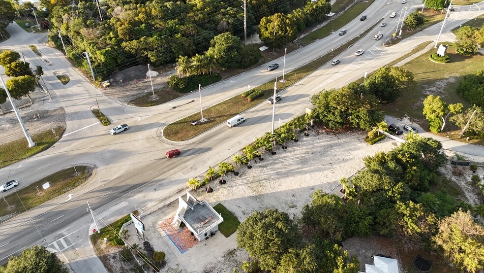 106309 Overseas Hwy, Key Largo, FL for lease - Building Photo - Image 3 of 33