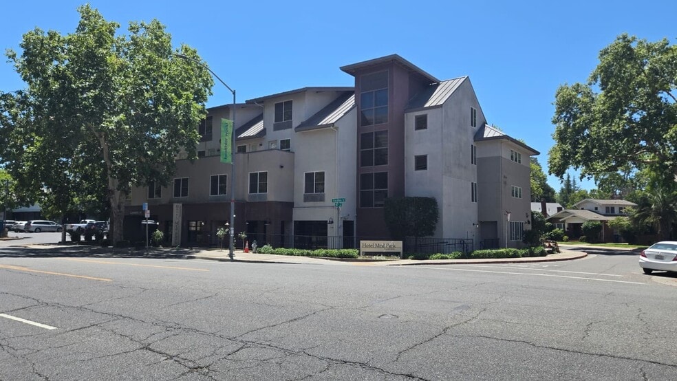 2356 Stockton Blvd, Sacramento, CA for sale - Building Photo - Image 2 of 17