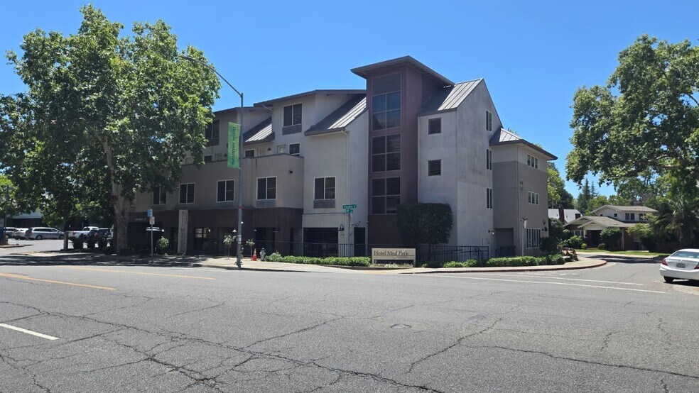2356 Stockton Blvd, Sacramento, CA à vendre - Photo du bâtiment - Image 2 de 17