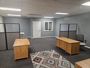 400-490 Lincoln Blvd, Lincoln, CA for lease Interior Photo- Image 2 of 7