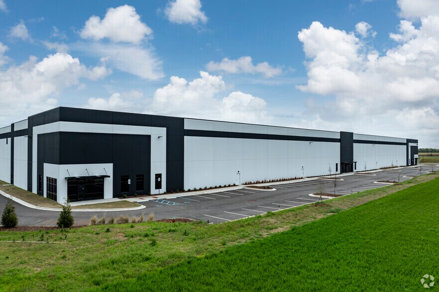 23275 Bibb Garrett Rd, Tanner, AL à vendre - Photo du bâtiment - Image 2 de 8