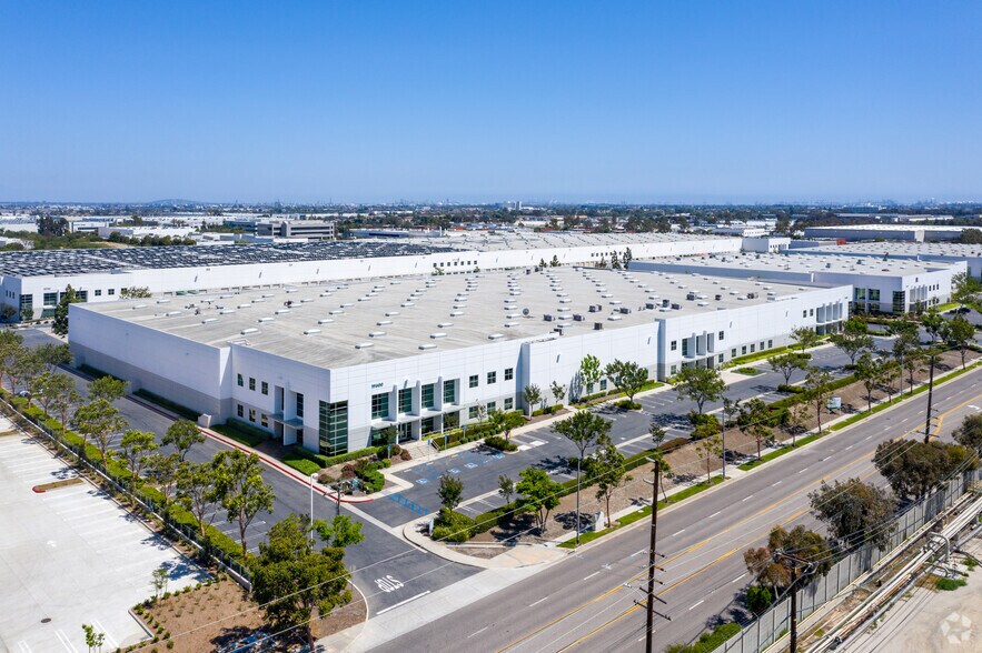 19800-19888 Van Ness Ave, Torrance, CA à louer - Aérien - Image 3 de 6