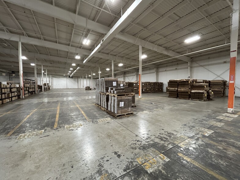 45 Centre Rd, Somersworth, NH for lease - Interior Photo - Image 1 of 5