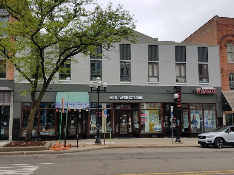 214-218 S Main St, Ann Arbor, MI for lease - Building Photo - Image 2 of 10