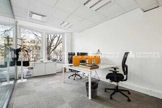 43-47 Avenue De La Grande Armée, Paris for lease Interior Photo- Image 2 of 7