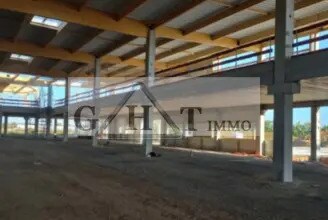 Industriel dans Tremblay-en-France à vendre - Photo du bâtiment - Image 2 de 8