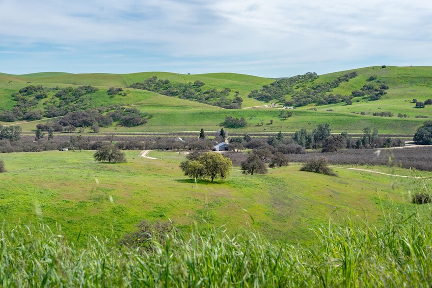 77620 Lowes Canyon rd, San Miguel, CA à vendre - Photo principale - Image 3 de 21