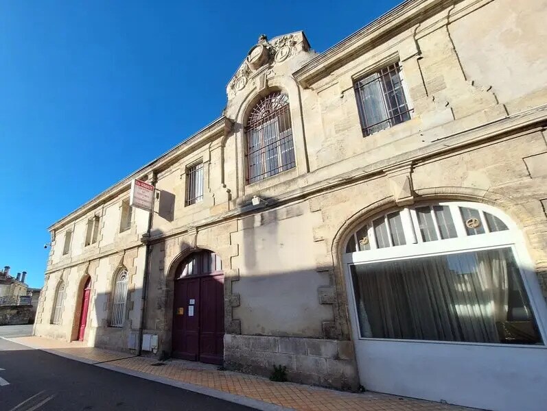 Office in Bordeaux for sale Building Photo- Image 1 of 8