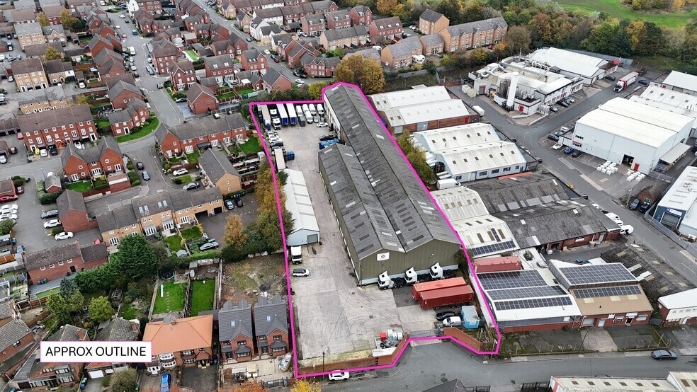 1 Barnfield Rd, Tipton à vendre - Aérien - Image 2 de 10