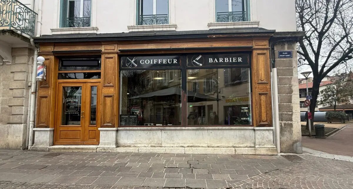 Flex in Bourg-en-Bresse for lease Building Photo- Image 1 of 7