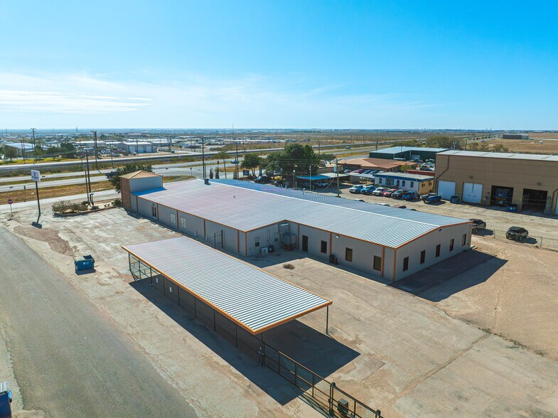 8100 W Highway 80, Midland, TX à vendre - Photo du bâtiment - Image 2 de 27